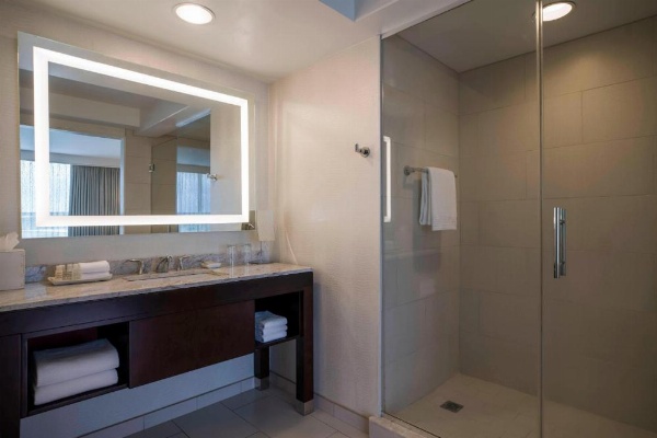 Renaissance Baton Rouge Hotel image 15